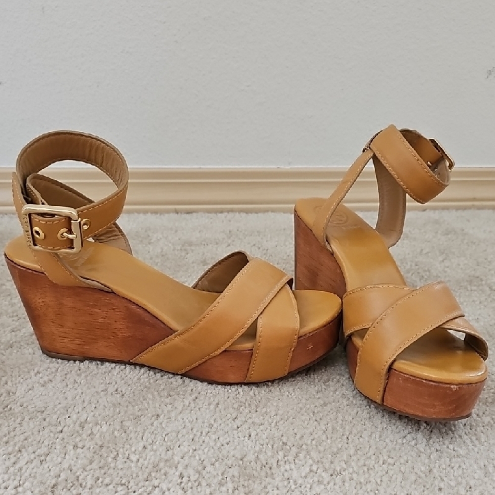 Tory Burch Tan Platform Sandals - Picture 2 of 2